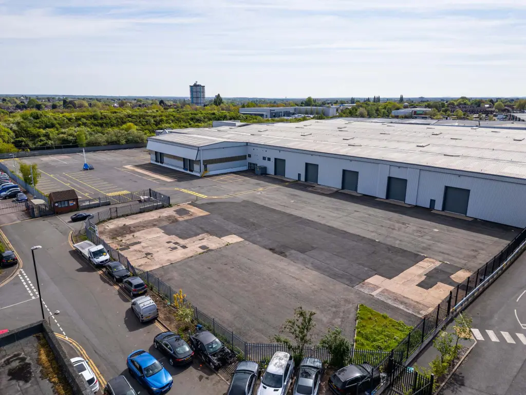 Coventry 170 yard and level access loading doors